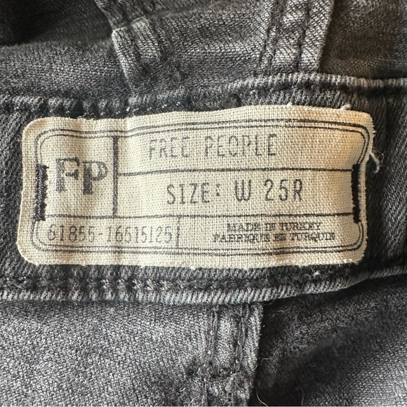 Free People Denim Black Overalls Women’s 25 Raw Hem Skinny Adjustable Straps - Picture 8 of 8